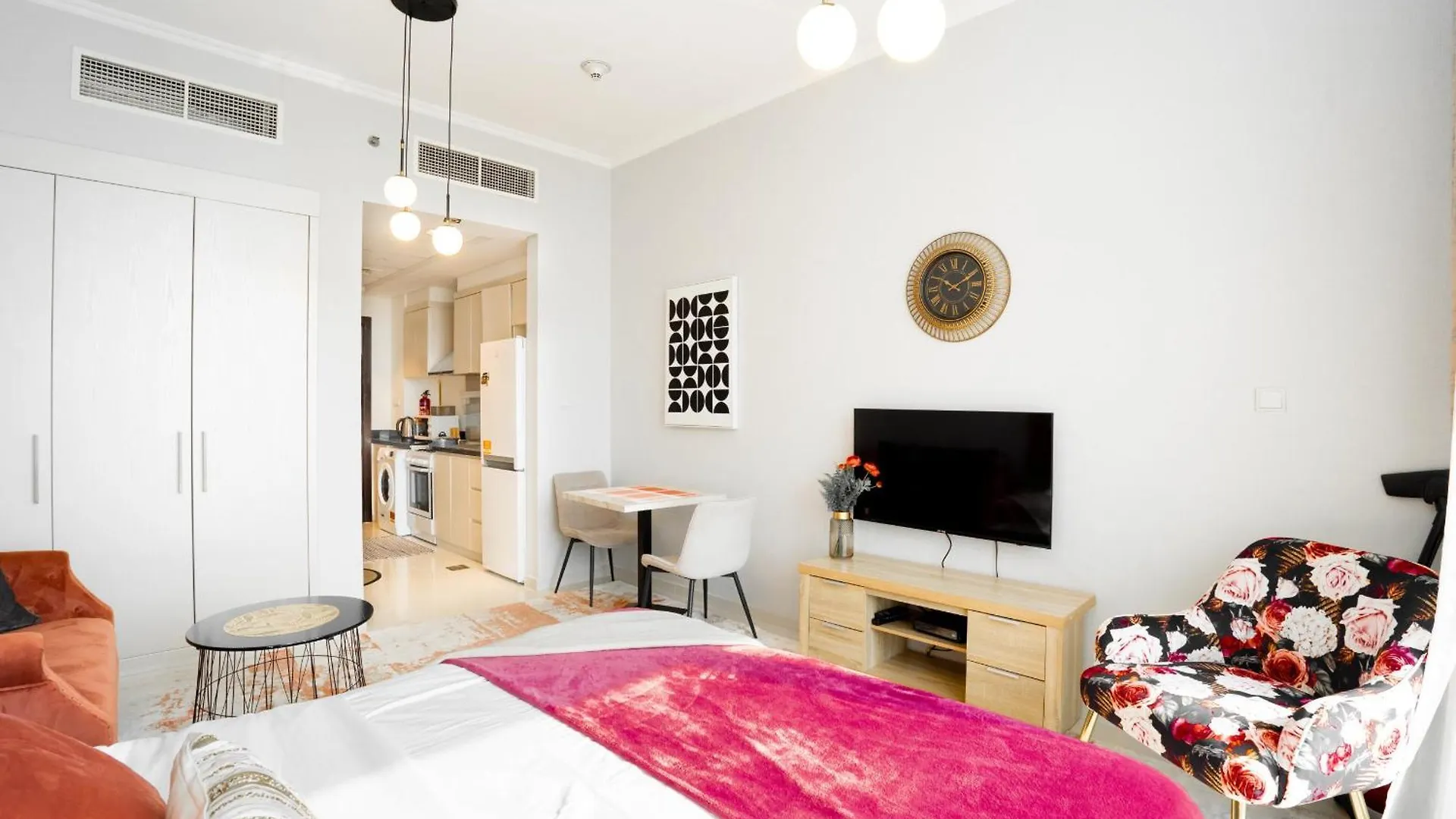 Apartment Sleek Studio In Damac Hills - Premium Living With Top-Class Amenities, Managed By Think Realty Dubai United Arab Emirates